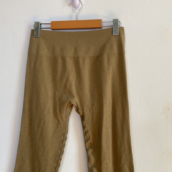 Alphalete Amplitfy Leggings - Picture 6 of 13